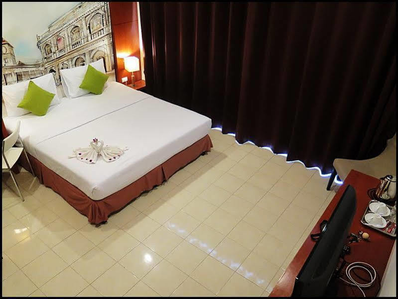 Sugar Ohana Poshtel Phuket Zewnętrze zdjęcie